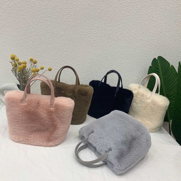 totes faux fur handbags for women luxury designer ladies small bags winter plush female shoulder bag small tote bag purse solid color y2211
totes faux fur handbags for women luxury designer ladies small bags winter plush female shoulder bag small tote bag purse solid color y2211