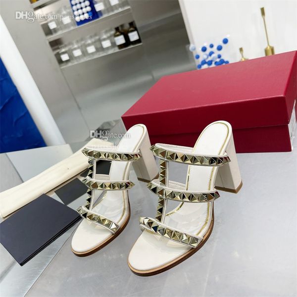 designer v slide sandals fashion rivet ankle strap heel slides woman high heels shoes luxury leather hfdg, Black
designer v slide sandals fashion rivet ankle strap heel slides woman high heels shoes luxury leather hfdg, Black