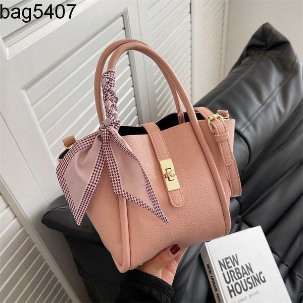 design bag shop 80% wholesale and retail large capacity litchi grain bucket 2023 summer new fashion versatile hand mother trend commuter mse
design bag shop 80% wholesale and retail large capacity litchi grain bucket 2023 summer new fashion versatile hand mother trend commuter mse