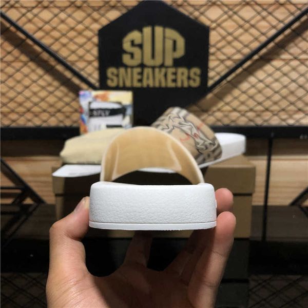 men pantoufle designer slipper soft massage slides sandals shoes slide summer beach outdoor cool slippers fashion flat f, Black
men pantoufle designer slipper soft massage slides sandals shoes slide summer beach outdoor cool slippers fashion flat f, Black