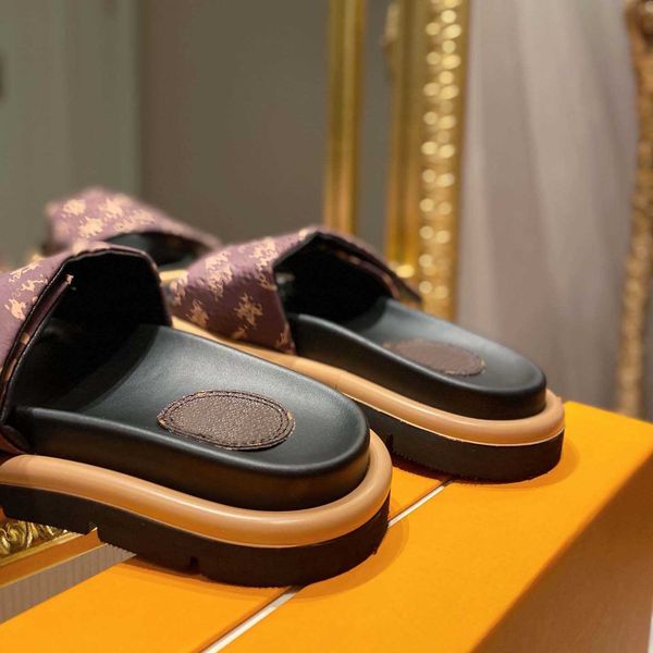 comfort slippers slides sandals shoes lady slide flat flip flops plush designer rubber slipper summer beach outdoor cool fashion men wo, Black
comfort slippers slides sandals shoes lady slide flat flip flops plush designer rubber slipper summer beach outdoor cool fashion men wo, Black