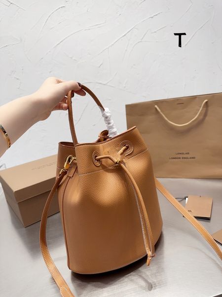 women fashion designer luxurys handbags genuine leather drawstring bucket bag classic luxury shoulder messenger bag
women fashion designer luxurys handbags genuine leather drawstring bucket bag classic luxury shoulder messenger bag