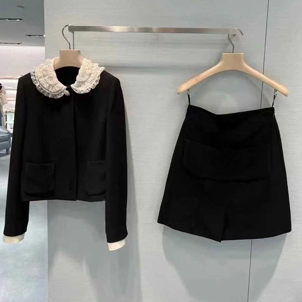 two piece dress autumn and winter 2022 temperament lace baby collar suit coat diamond inlaid black fashion suit, White
two piece dress autumn and winter 2022 temperament lace baby collar suit coat diamond inlaid black fashion suit, White