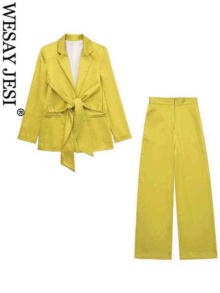 suit wesay jesi fashion premium lightweight comfortable commuter lady suit soli, White;black
suit wesay jesi fashion premium lightweight comfortable commuter lady suit soli, White;black