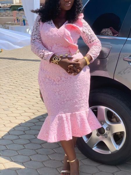 party dresses women pink lace midi mermaid long sleeve african ladies birthday dress bodycon large size formal event clothes 221128, White;black
party dresses women pink lace midi mermaid long sleeve african ladies birthday dress bodycon large size formal event clothes 221128, White;black