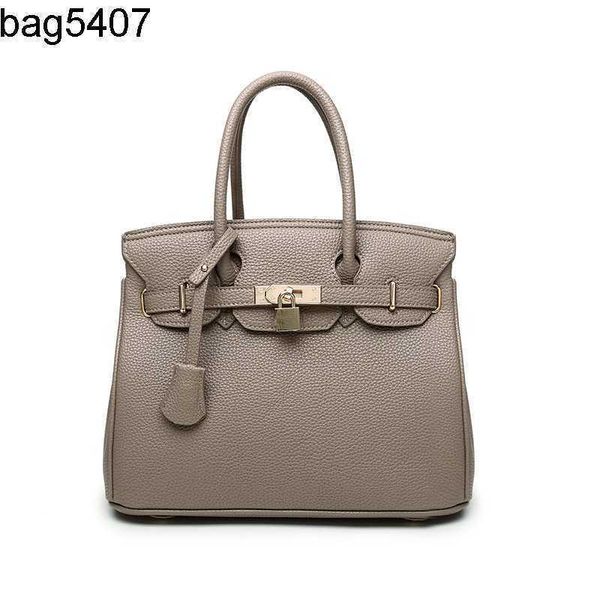 design bag shop 80% wholesale and retail 2023 new women's litchi pattern shoulder bag fashion diagonal hand red bride's
design bag shop 80% wholesale and retail 2023 new women's litchi pattern shoulder bag fashion diagonal hand red bride's