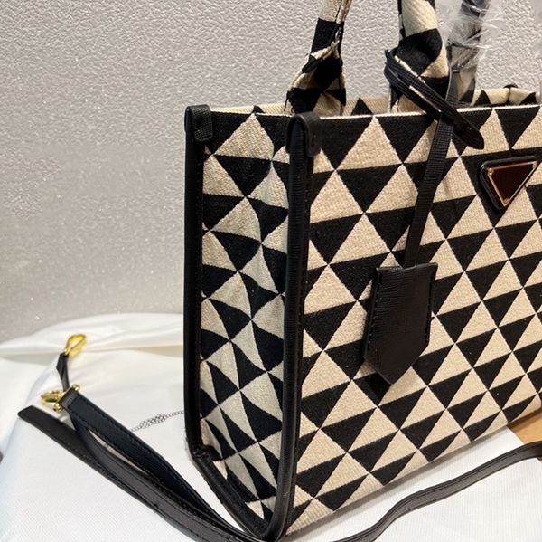 ooo shopping bags woman small jacquard fabric shopping bags micro bag black beige embroidered handles 28cm 17cm handba
ooo shopping bags woman small jacquard fabric shopping bags micro bag black beige embroidered handles 28cm 17cm handba