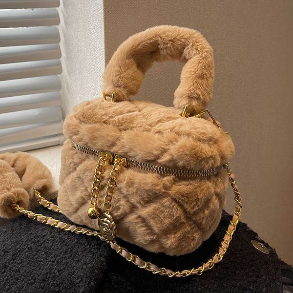 totes box bucket bag handbag autumn and winter faux fur bags women shoulder crossbody bag ladies plush hand bags bolsa feminina sac y2211
totes box bucket bag handbag autumn and winter faux fur bags women shoulder crossbody bag ladies plush hand bags bolsa feminina sac y2211