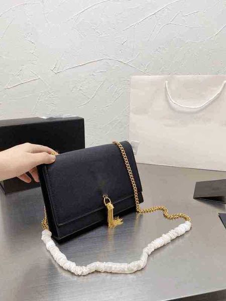 shoulder bags women messenger handbag classic tassel chain high capacity personality fashion underarm leather purses lady wallet 221128
shoulder bags women messenger handbag classic tassel chain high capacity personality fashion underarm leather purses lady wallet 221128