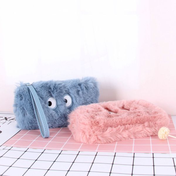 cosmetic bags cases korean plush makeup case big eyes soft cartoon furry wrist strap long coin purse mobile phone card storage 221125
cosmetic bags cases korean plush makeup case big eyes soft cartoon furry wrist strap long coin purse mobile phone card storage 221125
