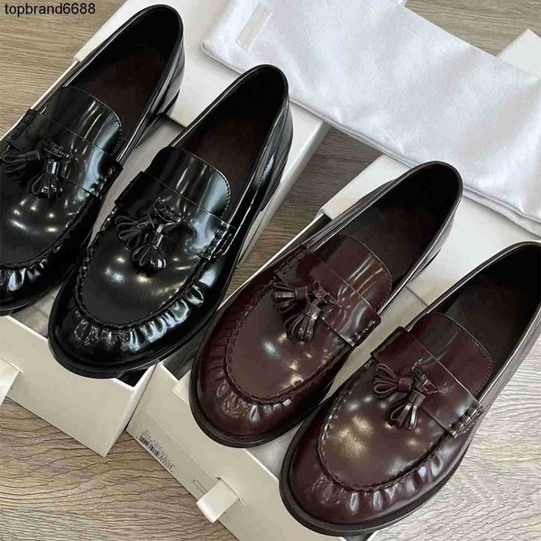 the shoes dress row single shoes women's small group all real leather tassel lefu shoes english style flat heel round head size 34-39
the shoes dress row single shoes women's small group all real leather tassel lefu shoes english style flat heel round head size 34-39