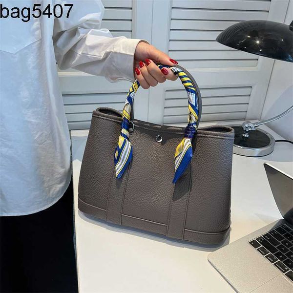 design bag shop 80% wholesale and retail high sense women's large capacity new fashion autumn winter msenger
design bag shop 80% wholesale and retail high sense women's large capacity new fashion autumn winter msenger