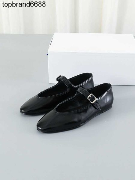 the dress shoes row mary jane flat women's shoes dongguan straight line buckle shallow french grandma's shoes size 34-39 3ttb
the dress shoes row mary jane flat women's shoes dongguan straight line buckle shallow french grandma's shoes size 34-39 3ttb