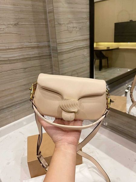 cosmetic bags cases updated designer c's pillow tabby tabby bag quality women pure color bacchus bags retro hardware cloudy handbags su
cosmetic bags cases updated designer c's pillow tabby tabby bag quality women pure color bacchus bags retro hardware cloudy handbags su
