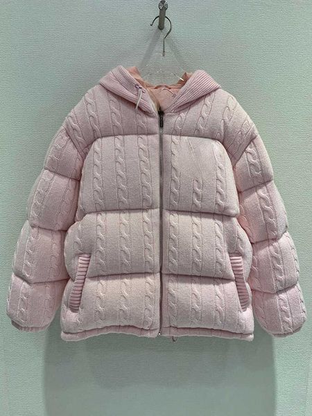 women's down parkas autumn and winter embroidery cashmere wool knitted hooded 90% goose down thickened down jacket, Black
women's down parkas autumn and winter embroidery cashmere wool knitted hooded 90% goose down thickened down jacket, Black