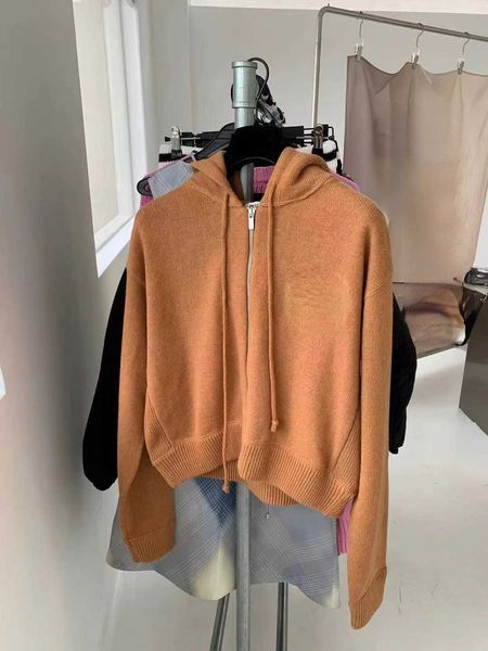 women's sweaters 2022 autumn and winter new zipper hooded knit cardigan, White;black
women's sweaters 2022 autumn and winter new zipper hooded knit cardigan, White;black