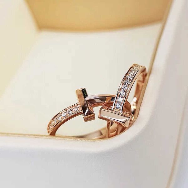 2022t family full star t1 ring female 925 silver inlaid diamond light luxury fashion senior sense design ins letter cross ring033
2022t family full star t1 ring female 925 silver inlaid diamond light luxury fashion senior sense design ins letter cross ring033