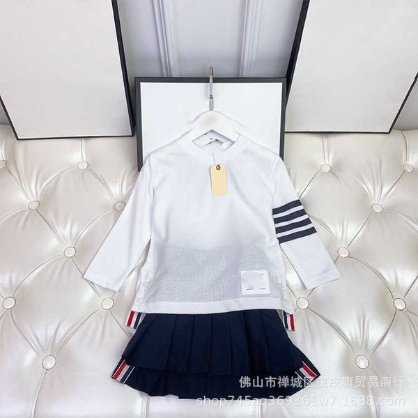 designer clothing sets high set autumn winter children's four stripes pink knitted cardigan sweater long sleeve with pleated skirt fash, White
designer clothing sets high set autumn winter children's four stripes pink knitted cardigan sweater long sleeve with pleated skirt fash, White