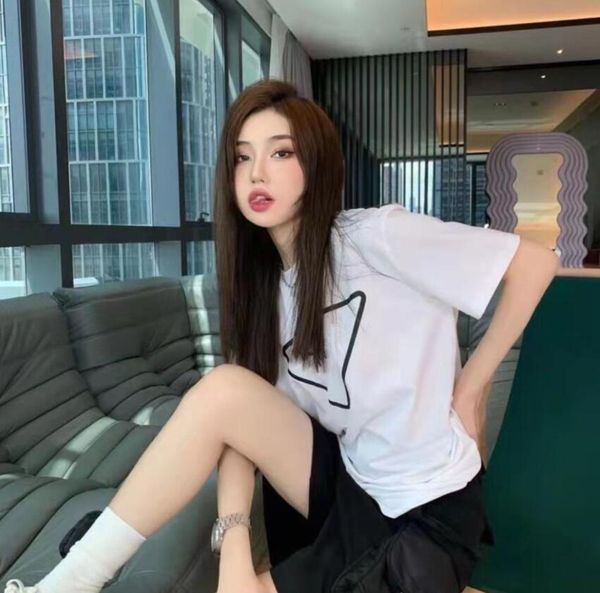luxury women's man's designer t shirt black white letter printed shirts short sleeve fashion brand designers tees asian size s-3xl
luxury women's man's designer t shirt black white letter printed shirts short sleeve fashion brand designers tees asian size s-3xl
