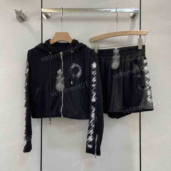 womens two piece pants fashion brands slit design sanskrit alphabet print sunscreen tracksuits designer women hoodies and shorts sets 0912, White
womens two piece pants fashion brands slit design sanskrit alphabet print sunscreen tracksuits designer women hoodies and shorts sets 0912, White