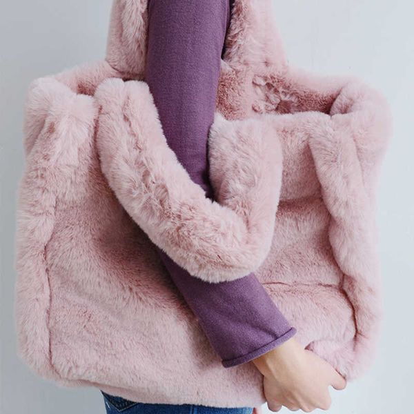 totes luxury faux fur large capacity tote wome shoulder bags soft fluffy plush lady handbags big shopper purses warm winter sac 2022 y2211
totes luxury faux fur large capacity tote wome shoulder bags soft fluffy plush lady handbags big shopper purses warm winter sac 2022 y2211