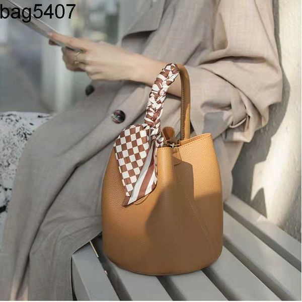 design bag shop 80% wholesale and retail 2023 new genuine leather bucket bag women's small handbag fashion versatile cabbage blue one s
design bag shop 80% wholesale and retail 2023 new genuine leather bucket bag women's small handbag fashion versatile cabbage blue one s