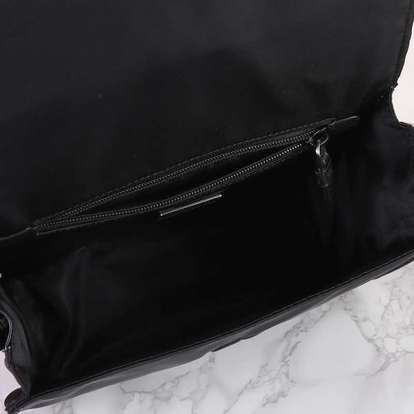 pradity cleo hobo bag pra das pra das men nylon briefcase postman bag flap shoulder cossbody bags triangle sign letters women handbags purse
pradity cleo hobo bag pra das pra das men nylon briefcase postman bag flap shoulder cossbody bags triangle sign letters women handbags purse