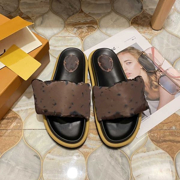 womens slippers house shoes designer version sandals printed buckle design soft sole women fashion ladies slippers flip flops 35, Black
womens slippers house shoes designer version sandals printed buckle design soft sole women fashion ladies slippers flip flops 35, Black