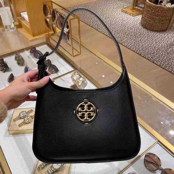 designer luxury women the tote bag fashion versatile handbags shoulder crossbody bags purse tories totes large capacity saddle wallets 7a 77
designer luxury women the tote bag fashion versatile handbags shoulder crossbody bags purse tories totes large capacity saddle wallets 7a 77
