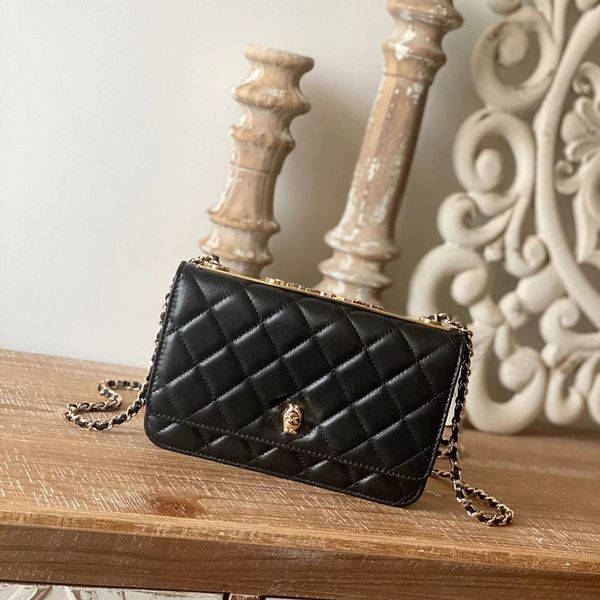 channel woc messenger clutch bag small sling bags shoulder bags lambskin pattern designer for women 20cm
channel woc messenger clutch bag small sling bags shoulder bags lambskin pattern designer for women 20cm