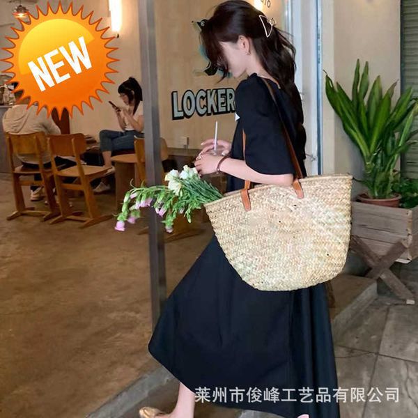 luxury designer bags triumphal arch straw woven women's 2023 hand vegetable basket holiday beach one shoulder underarm factory direct s
luxury designer bags triumphal arch straw woven women's 2023 hand vegetable basket holiday beach one shoulder underarm factory direct s
