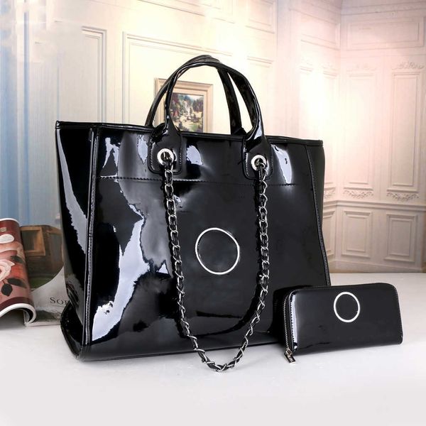 2023 new totes bag fashion ladies luxury brand designer tote bag casual white one shoulder portable female leather shopping shoulder bag w22
2023 new totes bag fashion ladies luxury brand designer tote bag casual white one shoulder portable female leather shopping shoulder bag w22