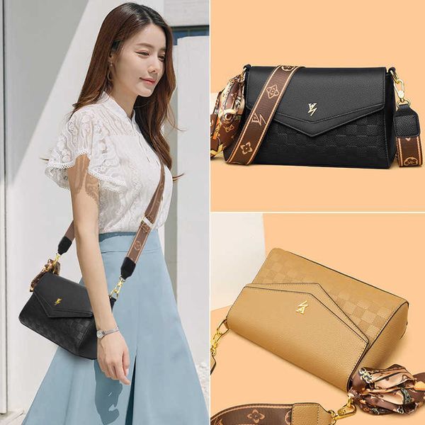 bag women 2023 new fashion casual western style versatile shoulder bag plaid pu crossbody small square bag
bag women 2023 new fashion casual western style versatile shoulder bag plaid pu crossbody small square bag