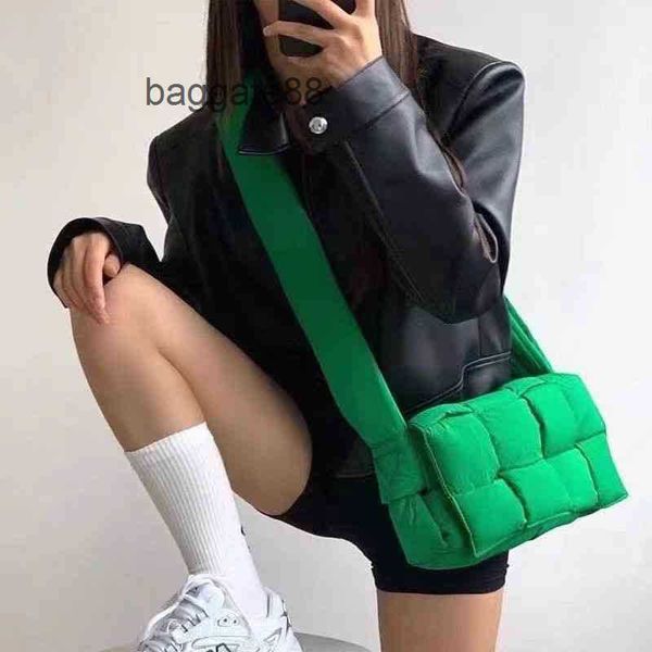 bags classic venetas designer bottegas handbags net venetas book red same sponge woven 2022 autumn and winter trend pillow bag womens single
bags classic venetas designer bottegas handbags net venetas book red same sponge woven 2022 autumn and winter trend pillow bag womens single