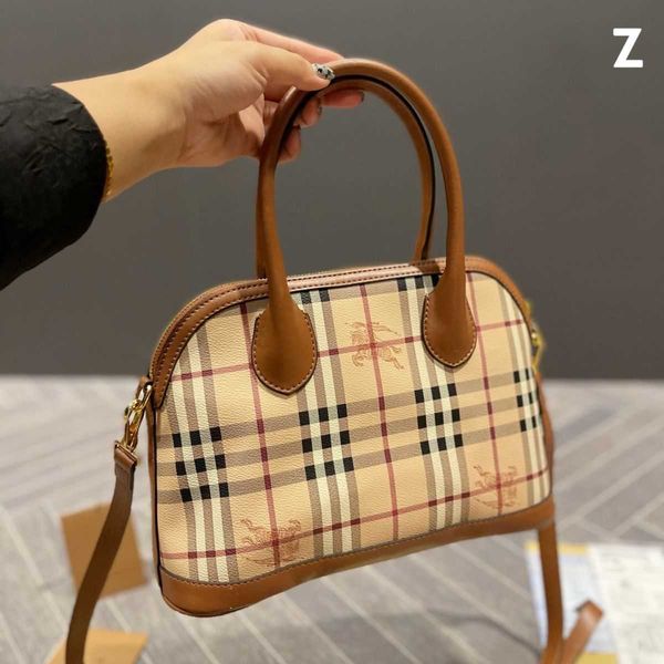 designer bags burbelly handbag 2022 new style shell bag fashion handheld crossbody women's stripe plaid small v17v
designer bags burbelly handbag 2022 new style shell bag fashion handheld crossbody women's stripe plaid small v17v