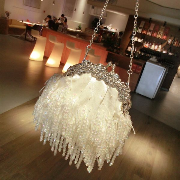 evening bags retro socialite women bag luxury handmade satin beaded tassel bridal handbags party ladies clutches chain shoulderbag 221128
evening bags retro socialite women bag luxury handmade satin beaded tassel bridal handbags party ladies clutches chain shoulderbag 221128