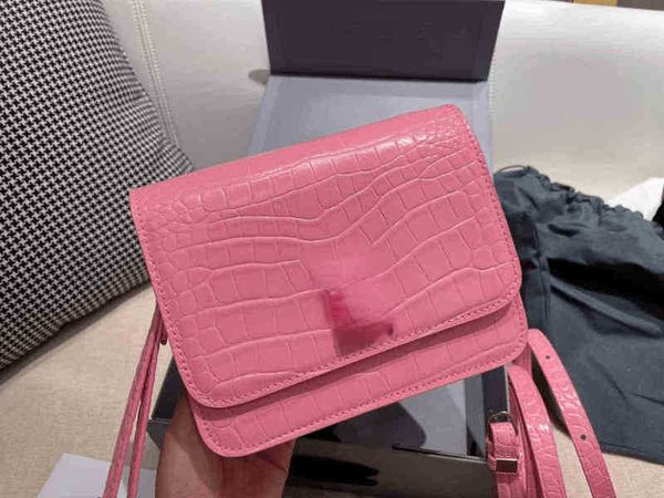 designer luxury womens bag handbag b-shaped paris single shoulder messenger fashion square gift shoulder oblique span versatile handheld bag
designer luxury womens bag handbag b-shaped paris single shoulder messenger fashion square gift shoulder oblique span versatile handheld bag