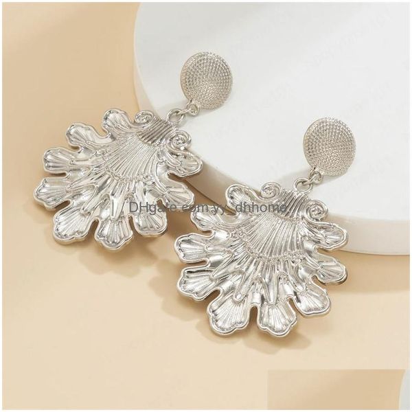 dangle chandelier stereoscopic relief goldfish dangle earrings women geometric round shield earring stud european female alloy ear dhmpv, Silver
dangle chandelier stereoscopic relief goldfish dangle earrings women geometric round shield earring stud european female alloy ear dhmpv, Silver