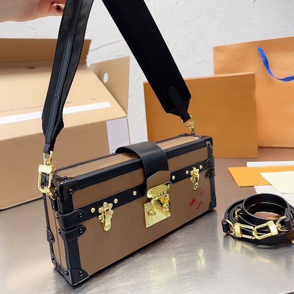 trunk box bag crossbody bags women handbag clutch purse fashion letters printing genuine leather gold metal buckle removable two shoulder st
trunk box bag crossbody bags women handbag clutch purse fashion letters printing genuine leather gold metal buckle removable two shoulder st