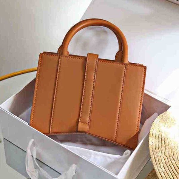 lady shopping bags fashion handbags women tote shoulder cross body half moon luxury leather classic retro purse 220315
lady shopping bags fashion handbags women tote shoulder cross body half moon luxury leather classic retro purse 220315