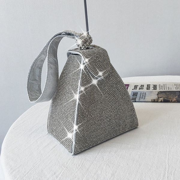 evening bags women luxury personalized s triangle tote ladies dinner party bling silver black purses 221128
evening bags women luxury personalized s triangle tote ladies dinner party bling silver black purses 221128