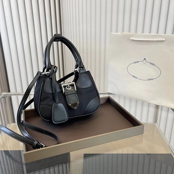 classic the new backpacks man womens luxury bag designer bags handbags hobo purses lady handbag crossbody shoulder half moon totes wallet
classic the new backpacks man womens luxury bag designer bags handbags hobo purses lady handbag crossbody shoulder half moon totes wallet