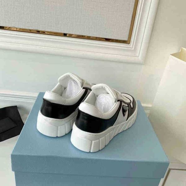 new dress shoes casual 22 autumn p couple casual the same versatile single men's and women's sports running shoes small thick sole, Black
new dress shoes casual 22 autumn p couple casual the same versatile single men's and women's sports running shoes small thick sole, Black