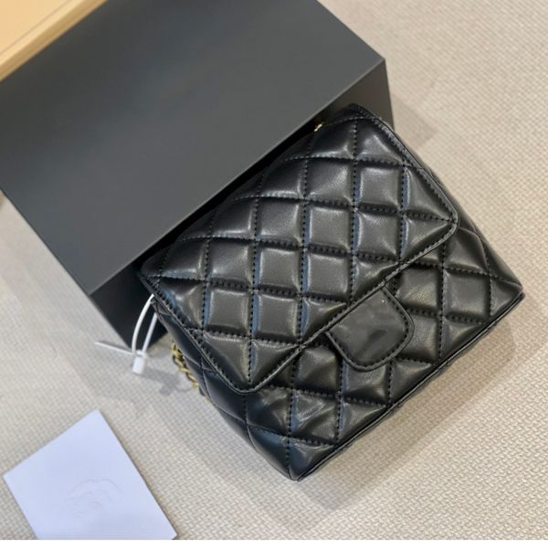 22k french womens classic mini flap quilted bags paten leather/lambskin real leather gold metal hardware matelasse chain turn lock cosmetic
22k french womens classic mini flap quilted bags paten leather/lambskin real leather gold metal hardware matelasse chain turn lock cosmetic