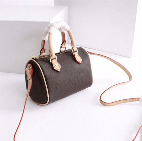 purses designer woman handbag designer bags crossbody oxidizing leather elegant clutches multi pochette luxurys speedy makeup bag hobo snaps
purses designer woman handbag designer bags crossbody oxidizing leather elegant clutches multi pochette luxurys speedy makeup bag hobo snaps