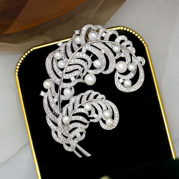 pins brooches luxury feather large for women men shine zircon freshwater pearls brooch pin winter coat accessories broche xmas gifts 221128, Gray
pins brooches luxury feather large for women men shine zircon freshwater pearls brooch pin winter coat accessories broche xmas gifts 221128, Gray
