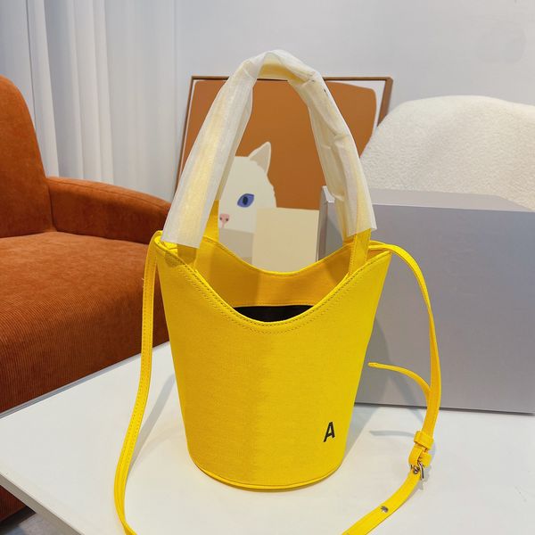 crossbody bags designer women bag canvas shoulder luxury bag ladies handbag fashion classic purses letter handbags
crossbody bags designer women bag canvas shoulder luxury bag ladies handbag fashion classic purses letter handbags