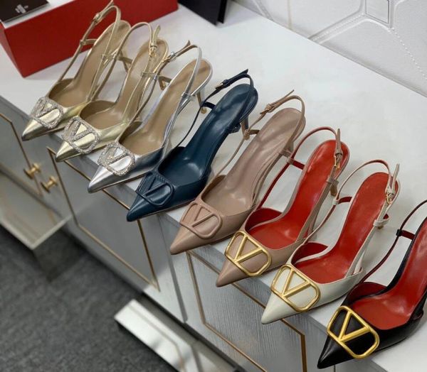 designer brand sandals high heel pointed shoes metal drill buckle 4cm 6cm 8cm 10cm thin heels genuine leather red wedding shoes with dust ba, Black
designer brand sandals high heel pointed shoes metal drill buckle 4cm 6cm 8cm 10cm thin heels genuine leather red wedding shoes with dust ba, Black