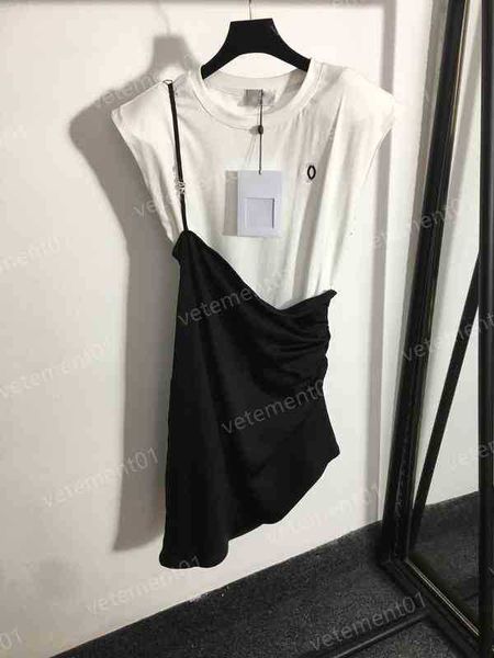 designer women dress fashion classic logo embroidery suspenders stitching fake two-piece pleated short sleeve dresses luxury summer womens p, Black;gray
designer women dress fashion classic logo embroidery suspenders stitching fake two-piece pleated short sleeve dresses luxury summer womens p, Black;gray
