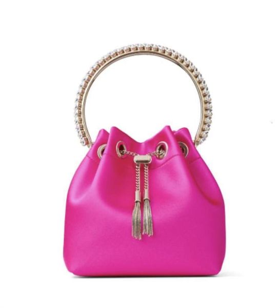 evening bags women bag silk bucket diamonds female personalized shoulder tassels chains handbags for women crossbady bag 221129
evening bags women bag silk bucket diamonds female personalized shoulder tassels chains handbags for women crossbady bag 221129